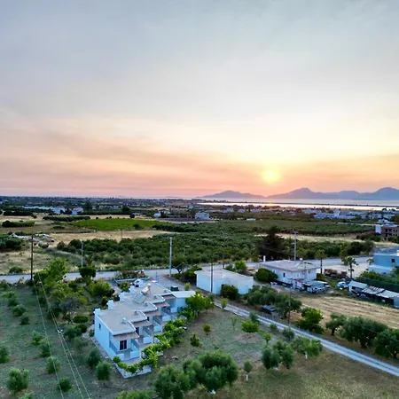 Modern In Tigaki, Near The Sea - No 4