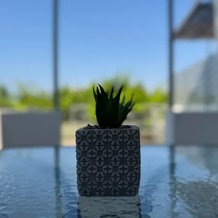 Modern In Tigaki, Near The Sea - No 4 *