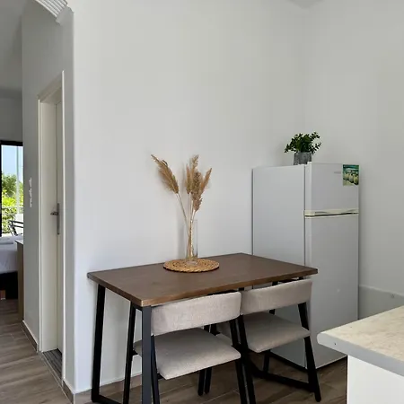 Modern With Garden, Near - El Greco No 4 Тигаки