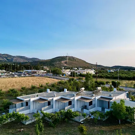 Modern With Garden, Near - El Greco No 4 Tatil Evi